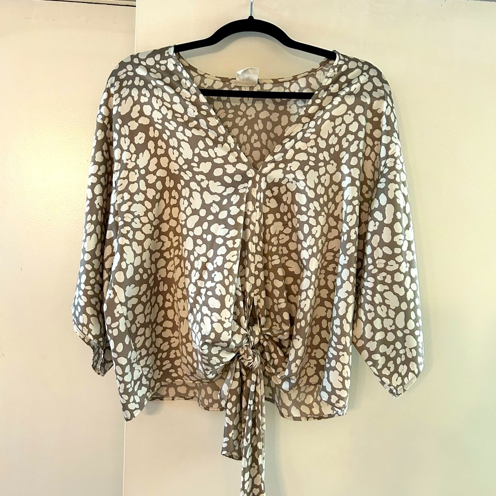 White and grey printed top
